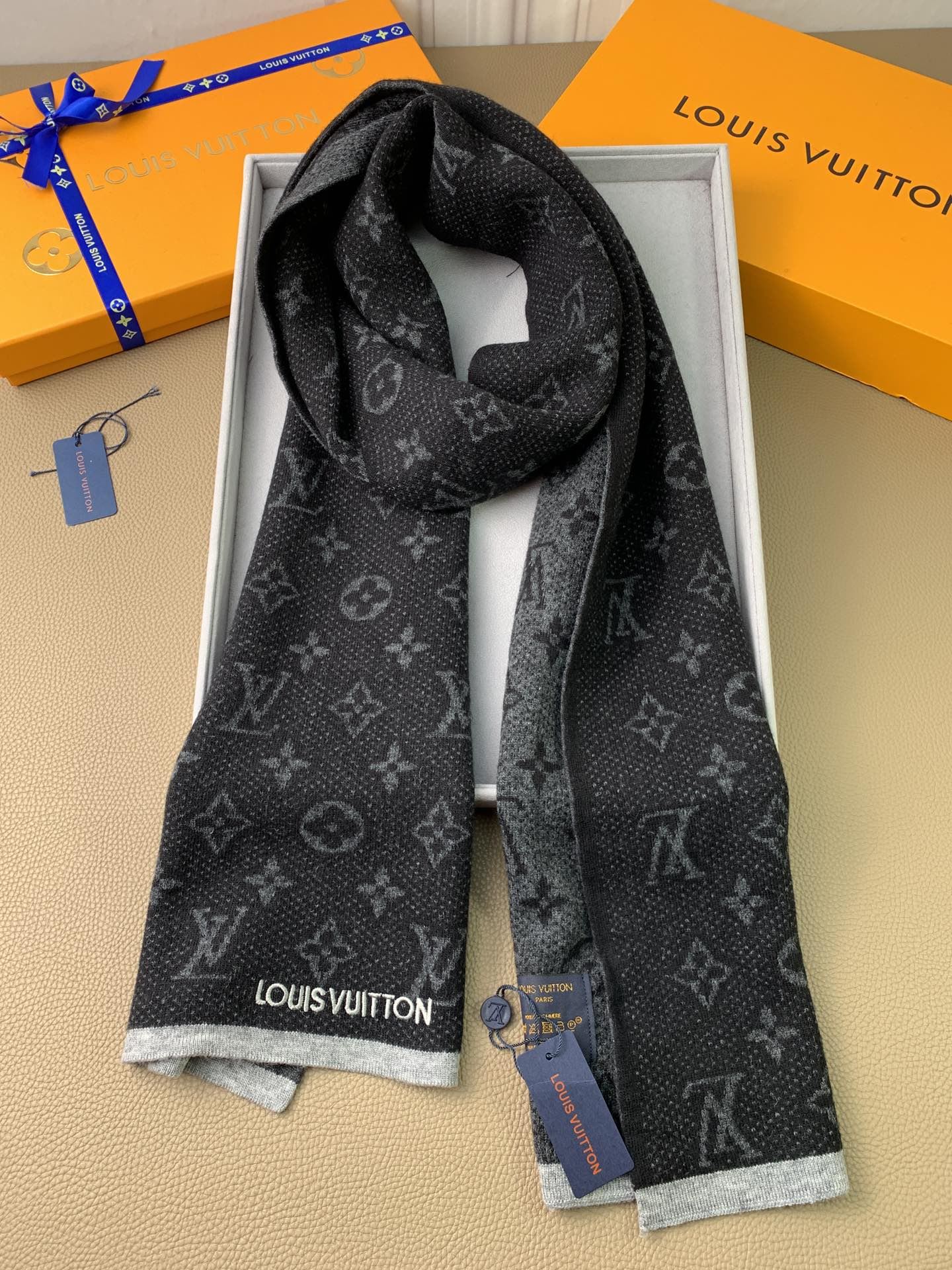 Louis Vuitton Scarf